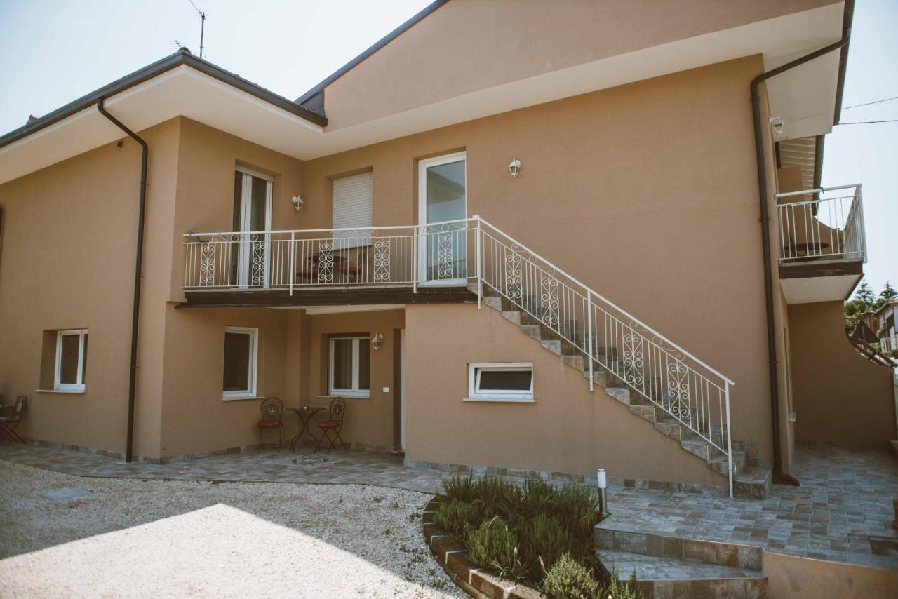 Affitta Camere La Fenice Di Folli Lorella Puegnago Extérieur photo