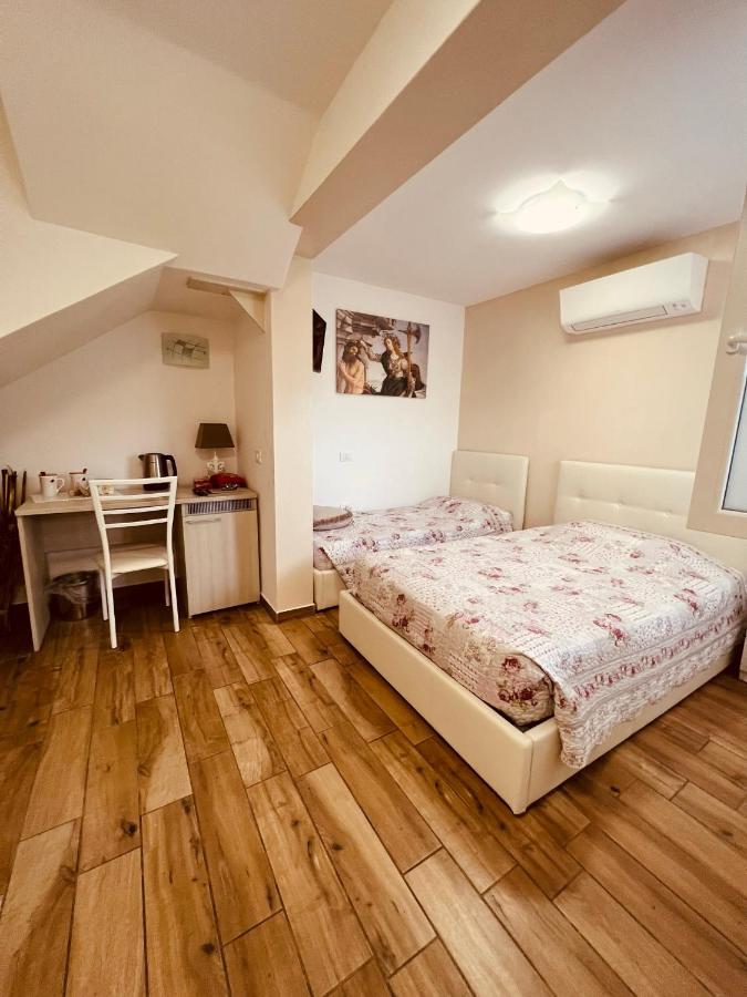 Affitta Camere La Fenice Di Folli Lorella Puegnago Extérieur photo